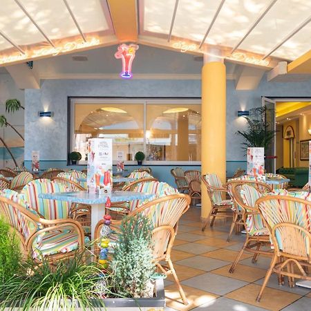 Hotel Ettoral Лидо-ди-Езоло Экстерьер фото